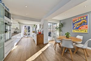 Open Plan Kitchen Diner- click for photo gallery